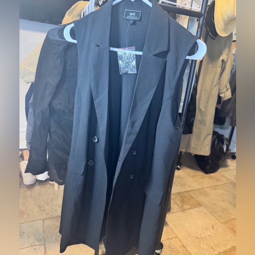 Black Double-Breasted Sleeveless Jacket